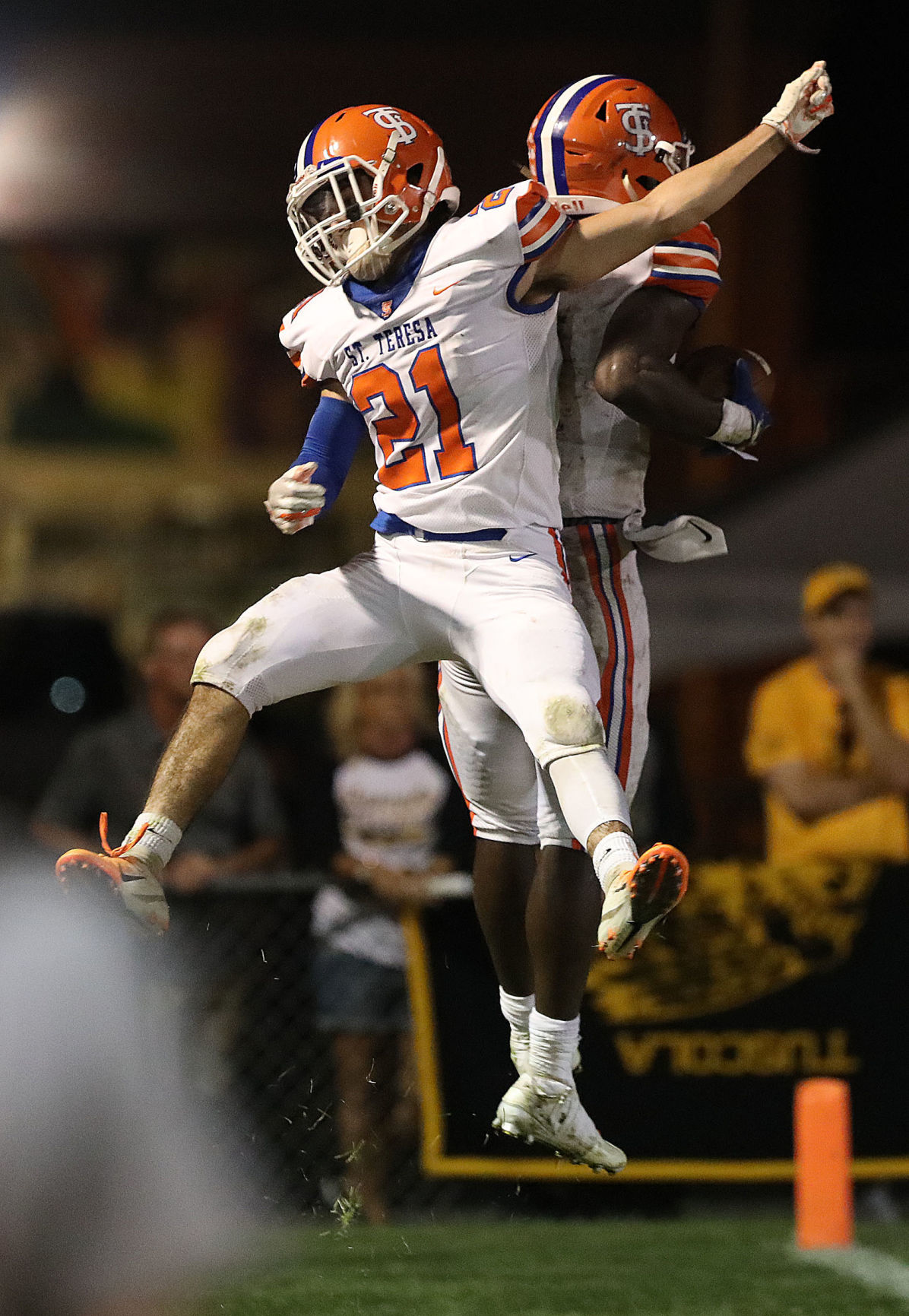 FBP St Teresa vs Tuscola football 28 9.15.18.jpg
